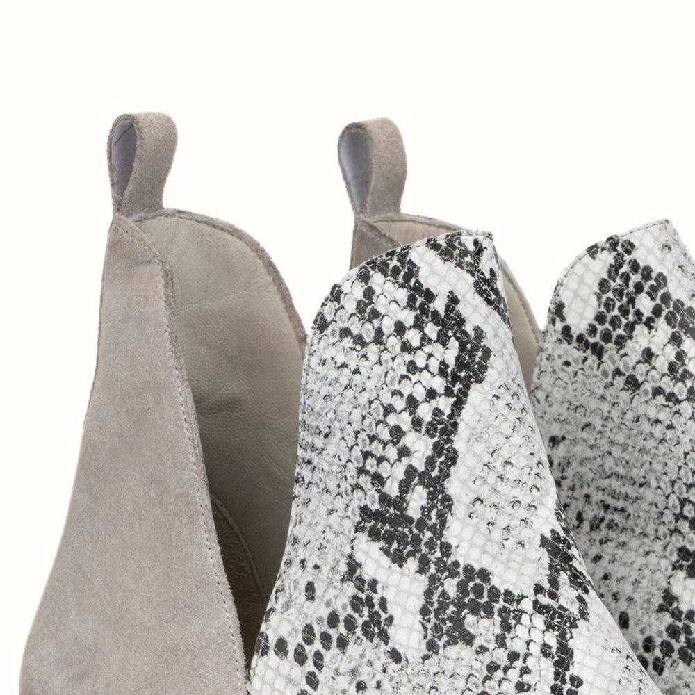 Vintage Foundry Co. Stylish Gray and White Ankle Boots with Pointed Toe - Picture 4 of 6